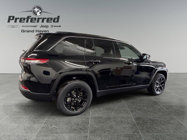 New 2026 Jeep Grand Cherokee Altitude AWD/4WD image 17