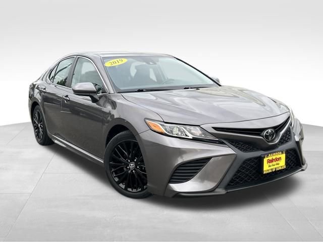 Used 2019 Toyota Camry SE