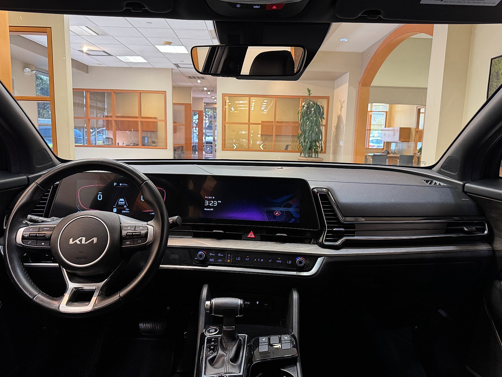 Used 2023 Kia Sportage X-Line AWD/4WD image 12