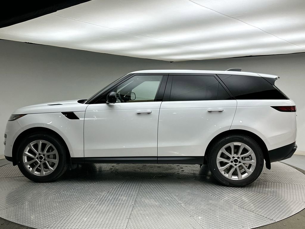 New 2026 Land Rover Range Rover Sport SE AWD/4WD image 10