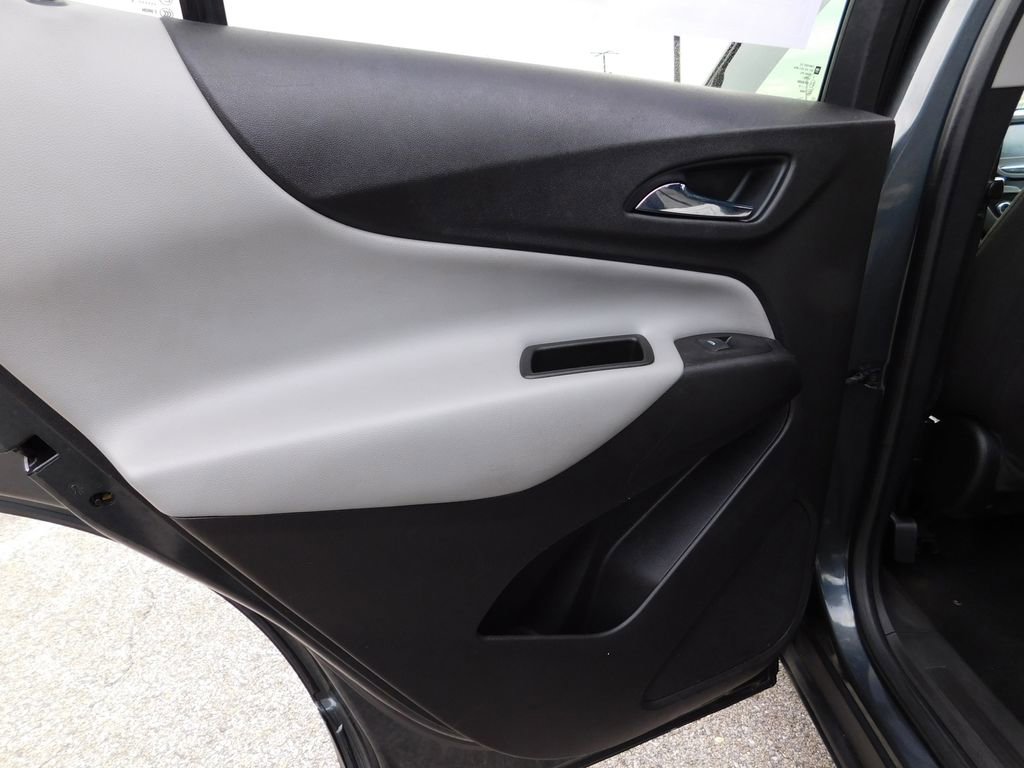 Used 2018 Chevrolet Equinox LT image 10
