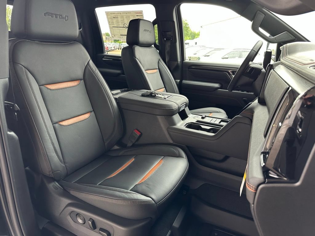 New 2026 GMC Sierra 2500 AT4 w/ AT4 Premium Plus Package AWD/4WD image 16