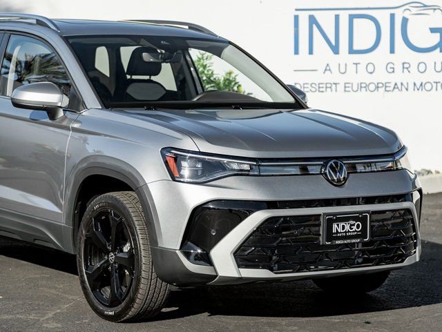Used 2025 Volkswagen Taos SEL w/ Black Wheel Plus Package AWD/4WD image 5