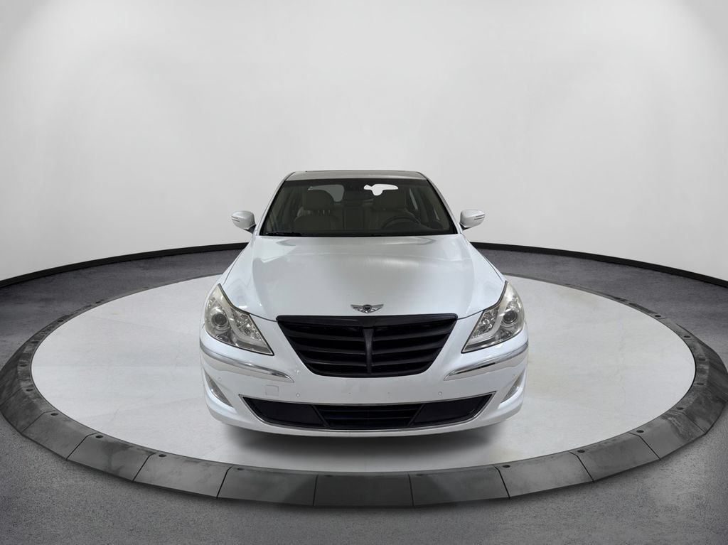 Used 2012 Hyundai Genesis 3.8 w/ Premium Pkg RWD image 2