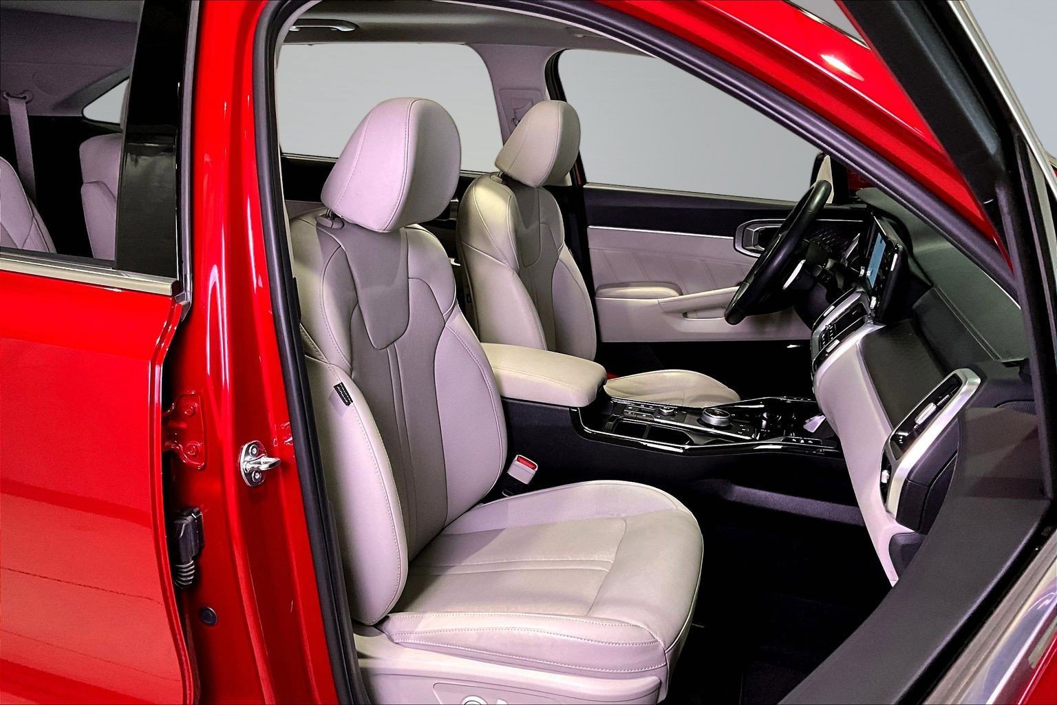 Used 2023 Kia Sorento SX Prestige w/ Panoramic Sunroof Package image 29