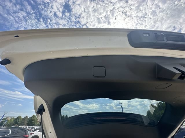 Used 2024 Chevrolet TrailBlazer LT FWD image 43