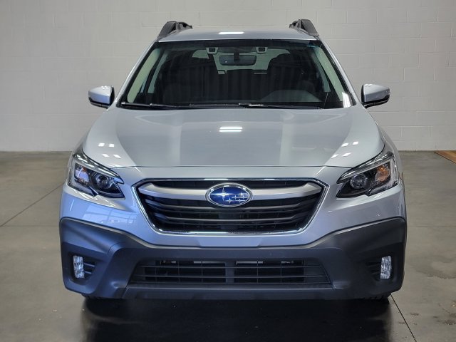 Used 2022 Subaru Outback Premium AWD/4WD image 3