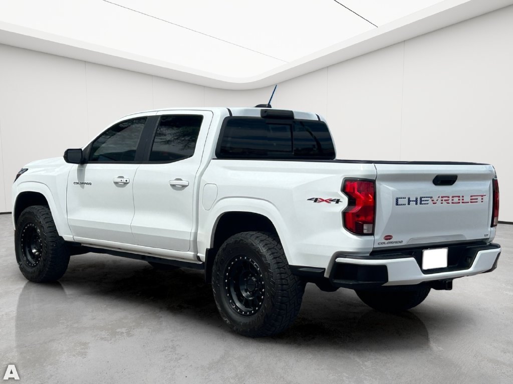 Used 2024 Chevrolet Colorado LT w/ LT Convenience Package AWD/4WD image 4