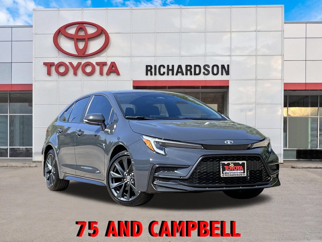 Used 2026 Toyota Corolla SE FWD image 1
