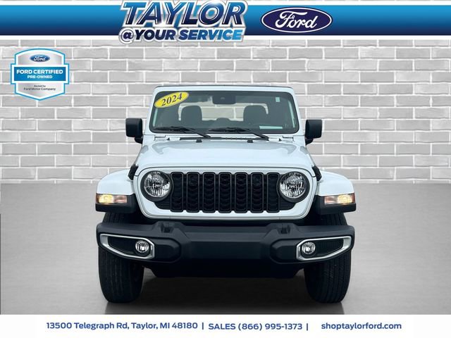 Used 2024 Jeep Gladiator Sport image 2