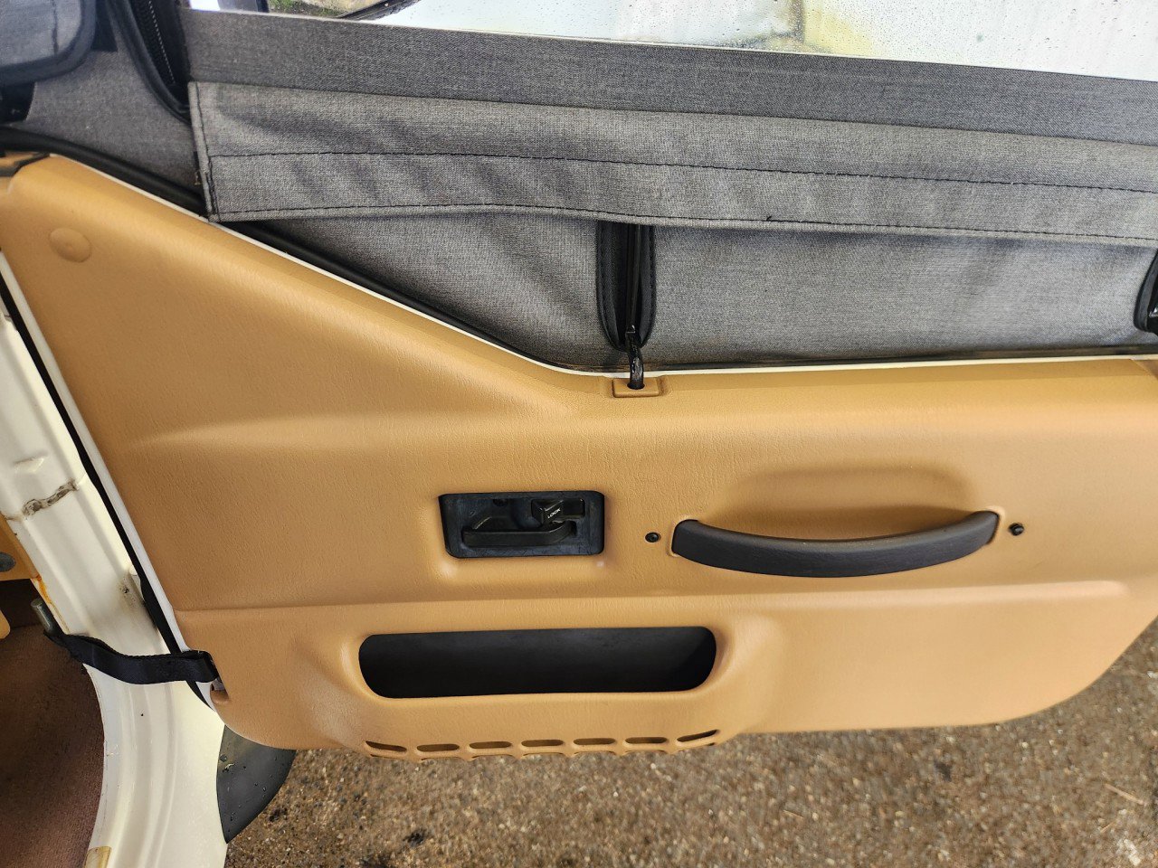 Used 1997 Jeep Wrangler SE image 9