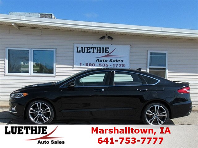 Used 2020 Ford Fusion Titanium image 1