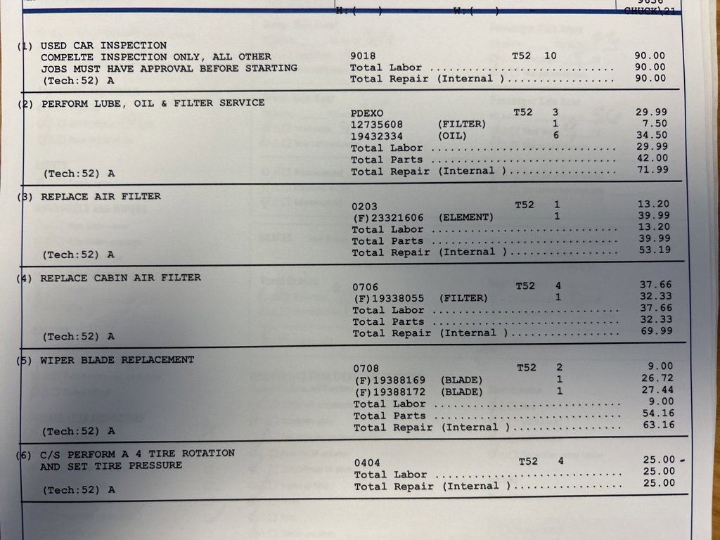 Used 2025 Chevrolet Traverse RS image 25