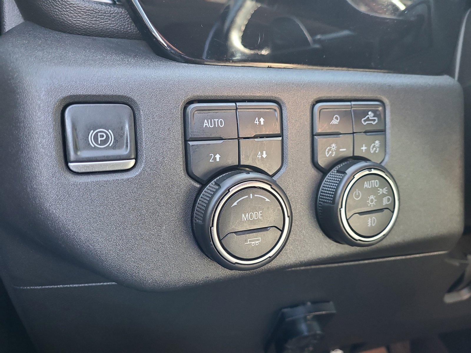 Used 2022 Chevrolet Silverado 1500 LT Trail Boss w/ Convenience Package II image 22