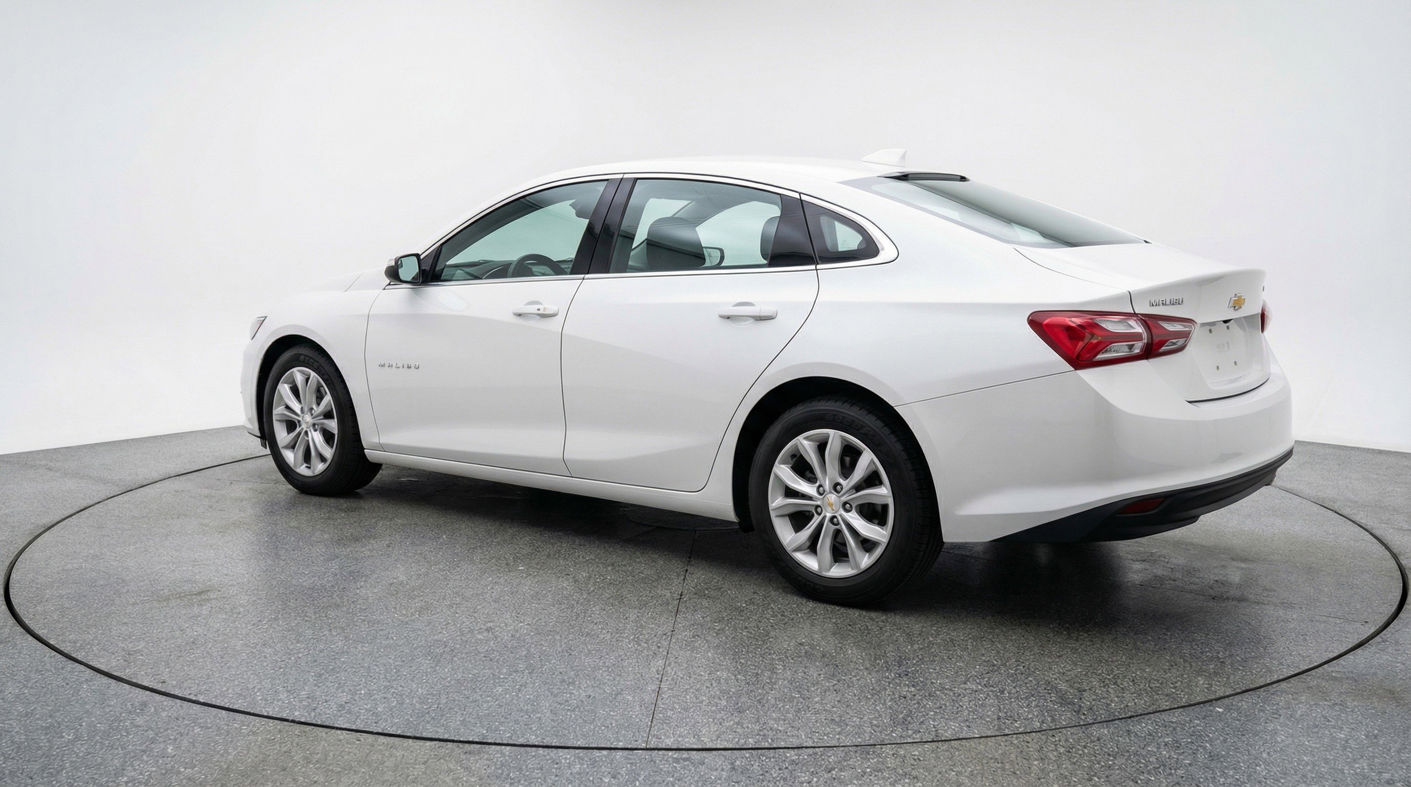 Used 2024 Chevrolet Malibu LT image 6