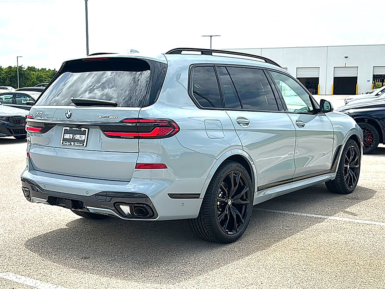 New 2027 BMW X7 xDrive40i w/ M Sport Package AWD/4WD image 8