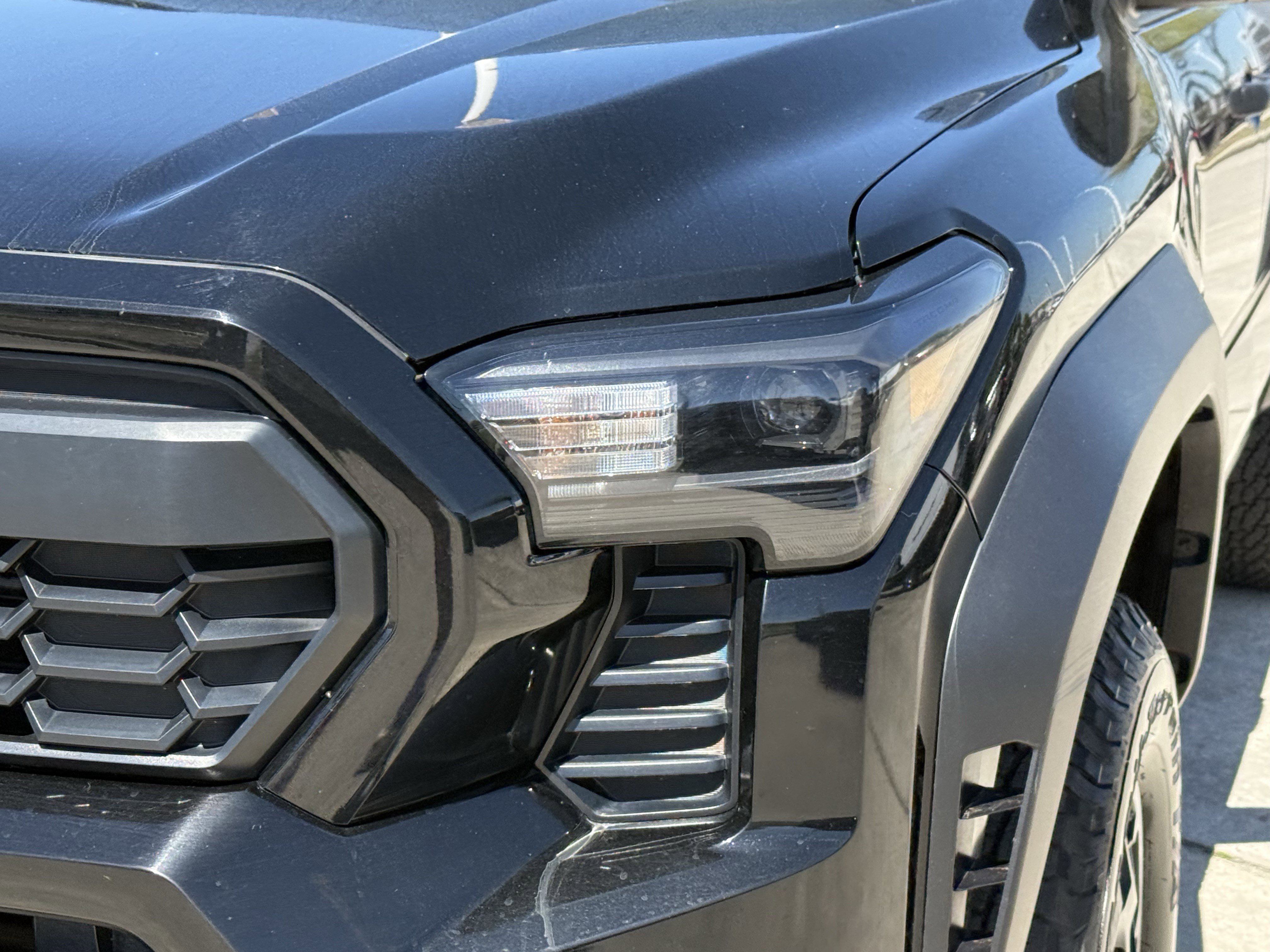 Used 2024 Toyota Tacoma TRD Off-Road image 11