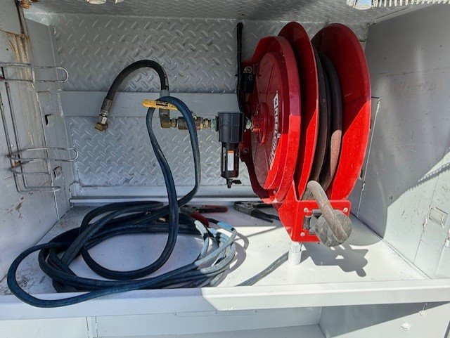 Used 2004 Ford F550 4x4 Regular Cab Super Duty image 13