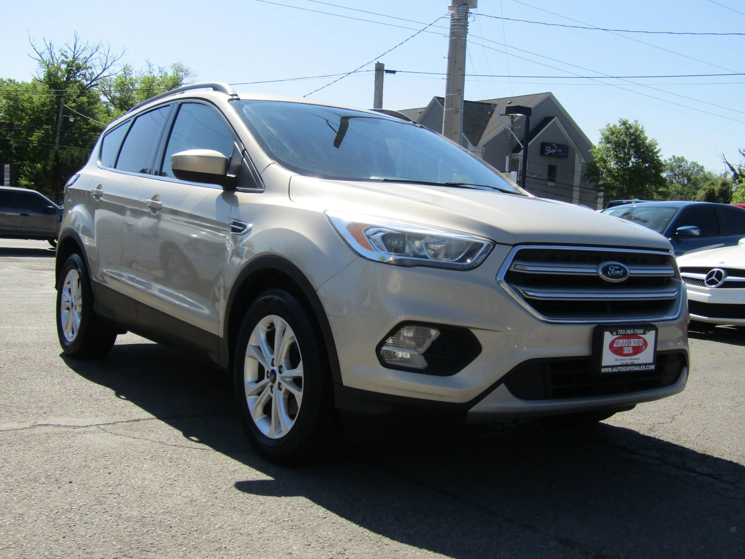 Used 2017 Ford Escape SE w/ SE Leather Comfort Package