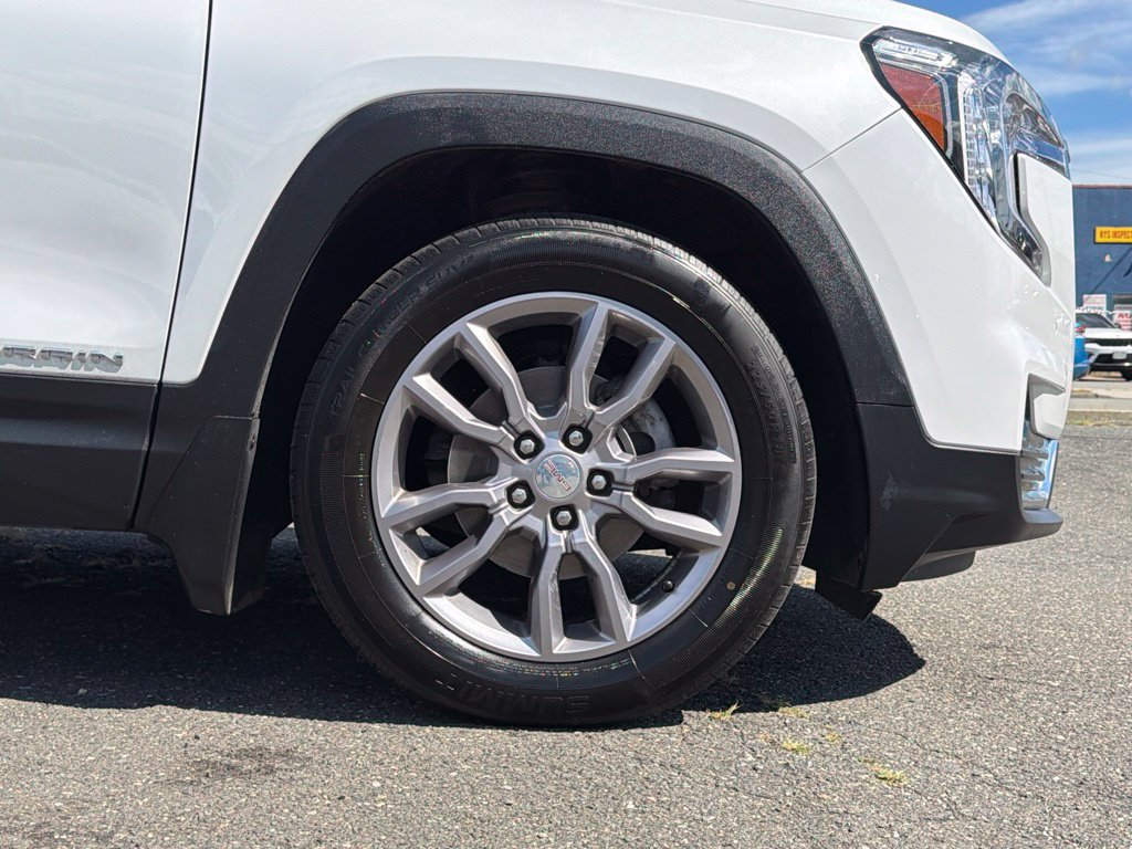 Used 2022 GMC Terrain SLT w/ Infotainment Package II AWD/4WD image 11