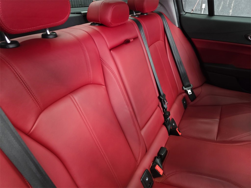 Used 2021 Alfa Romeo Giulia Ti w/ Nero Edizione image 16