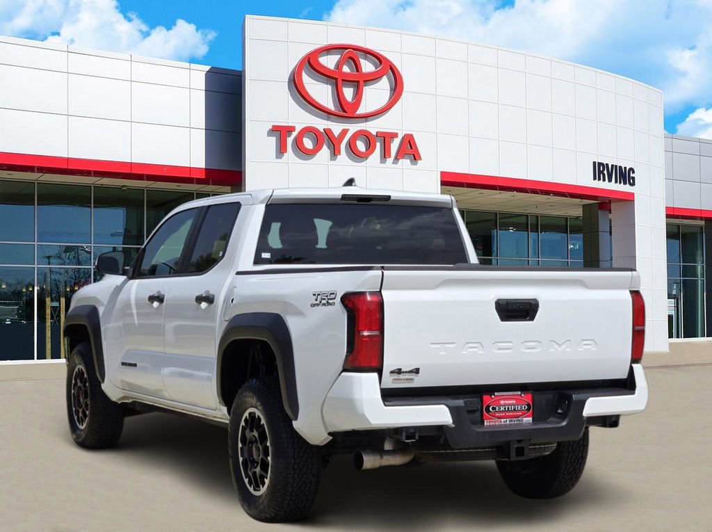 Certified 2024 Toyota Tacoma TRD Off-Road AWD/4WD image 3