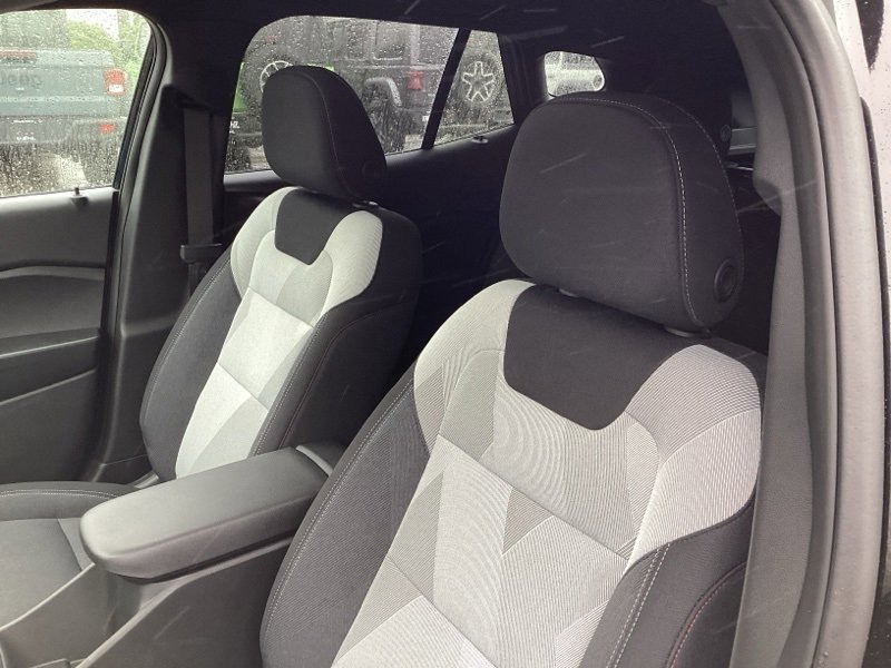 New 2026 Chevrolet Trax RS w/ Sunroof Package image 23