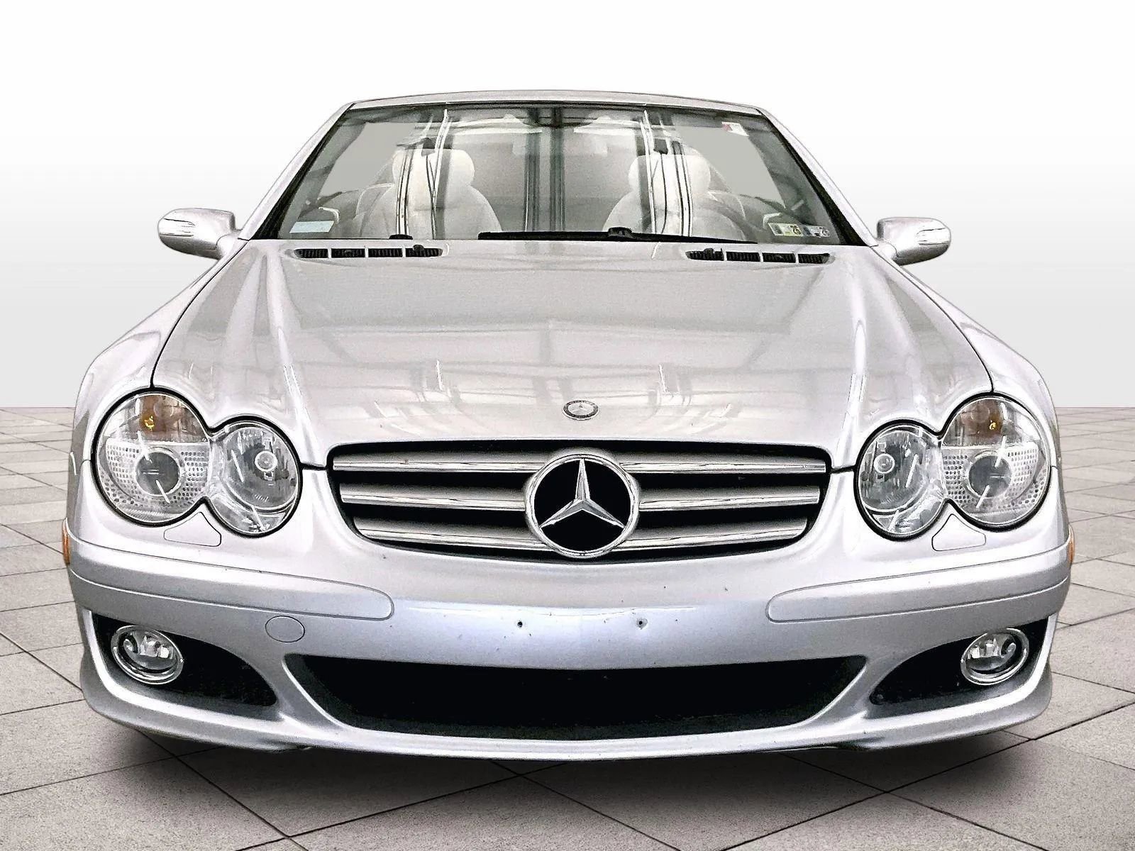 Used 2007 Mercedes-Benz SL 550 image 4