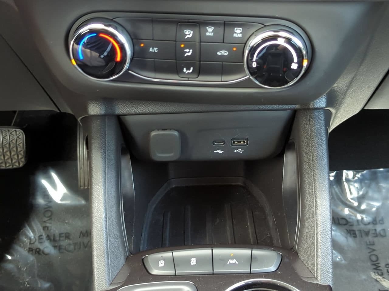 Used 2024 Chevrolet TrailBlazer LS w/ LS Confidence Package FWD image 17