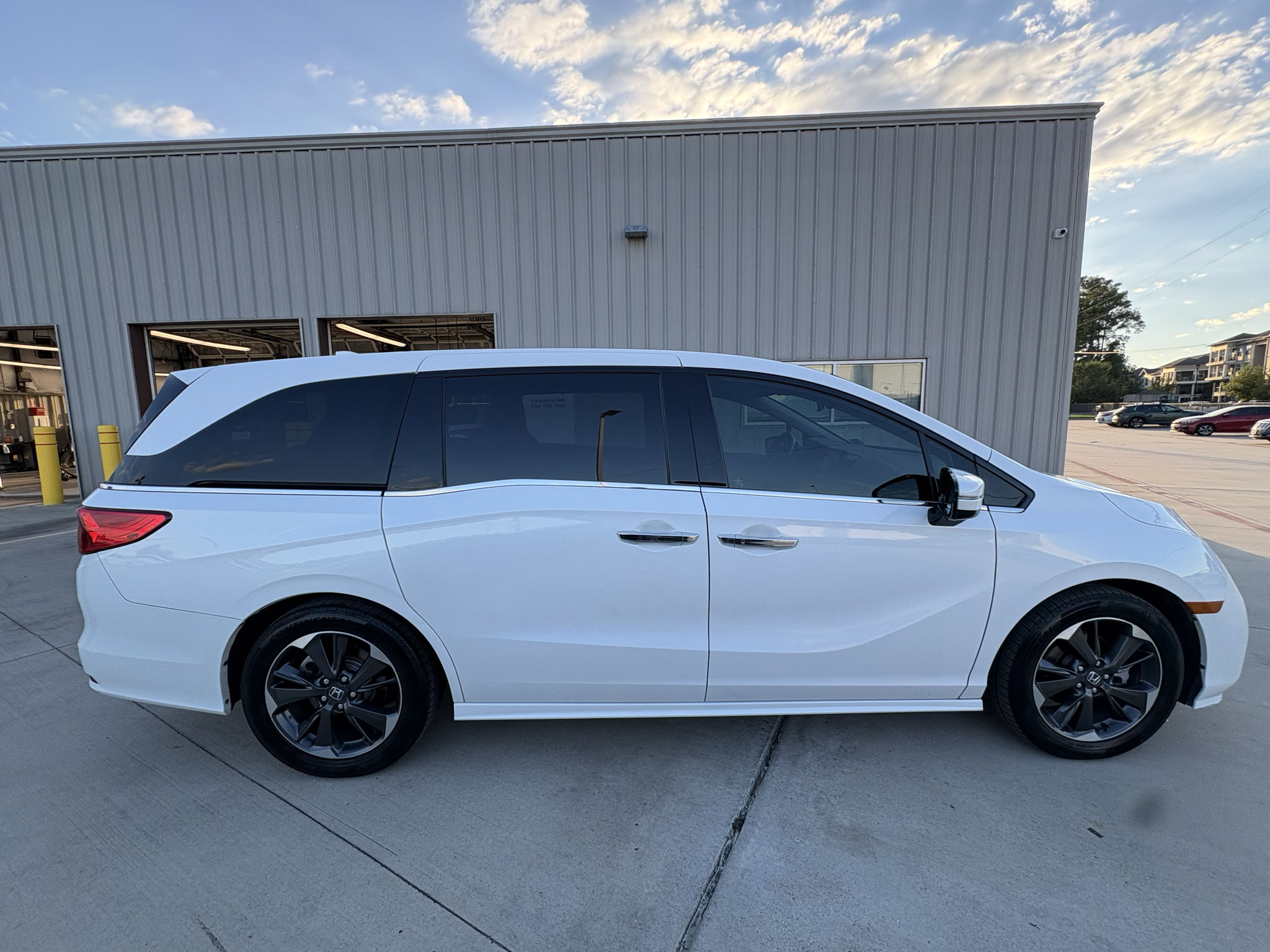 Certified 2024 Honda Odyssey Elite image 9