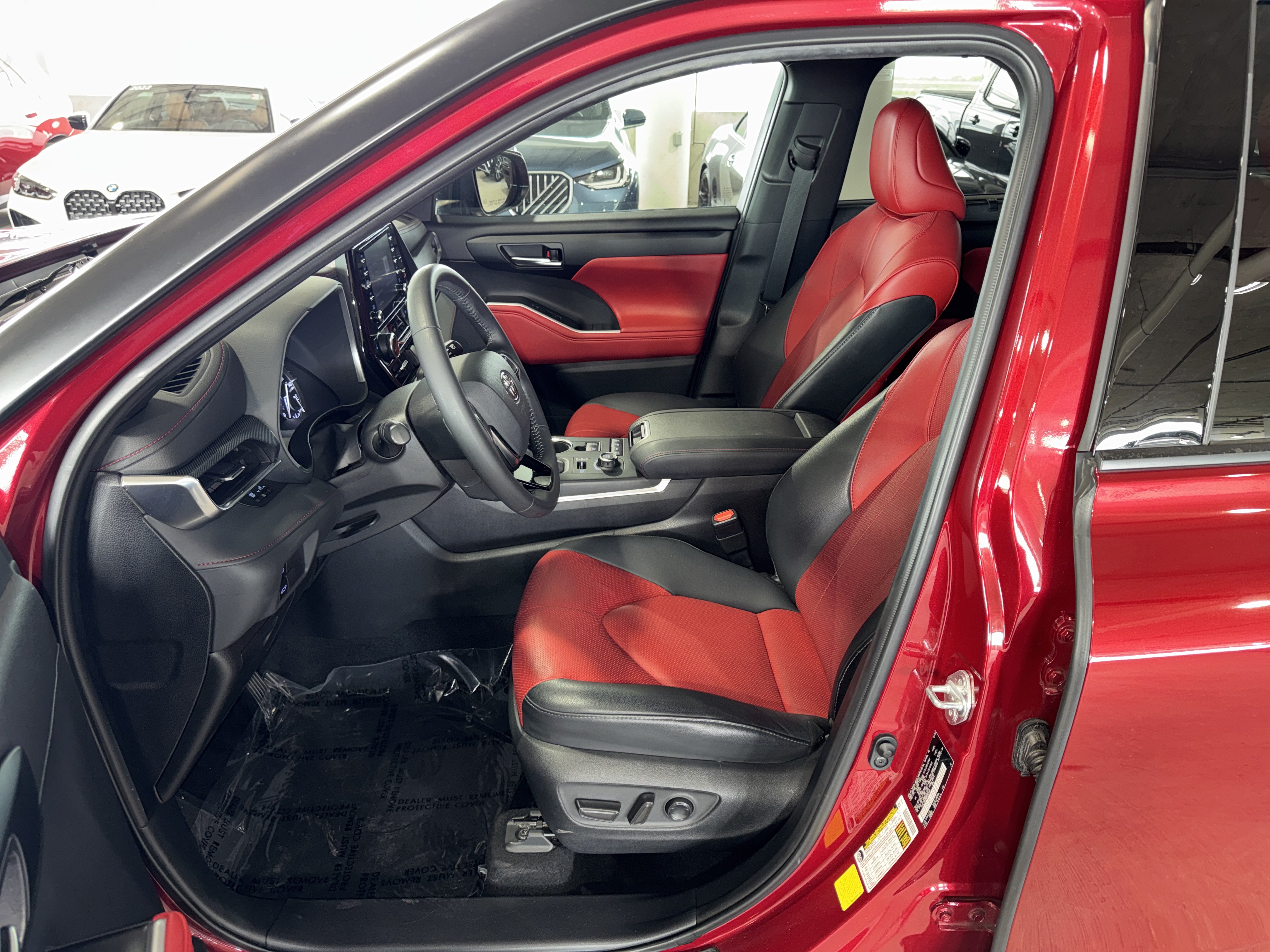 Used 2021 Toyota Highlander XSE AWD/4WD image 20