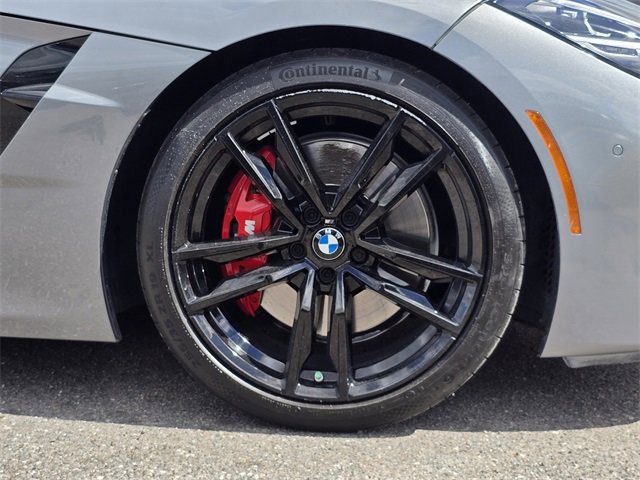 Used 2024 BMW Z4 M40i w/ Premium Package image 12