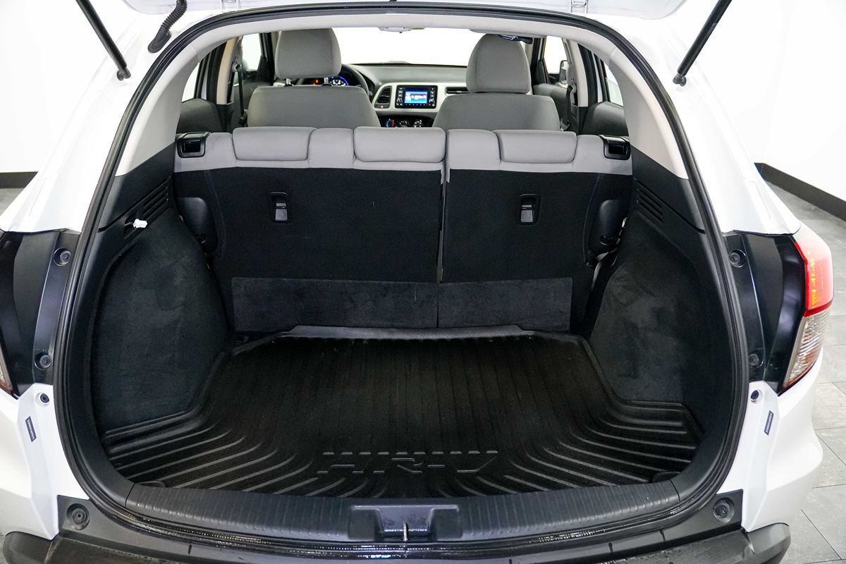 Used 2020 Honda HR-V LX image 25