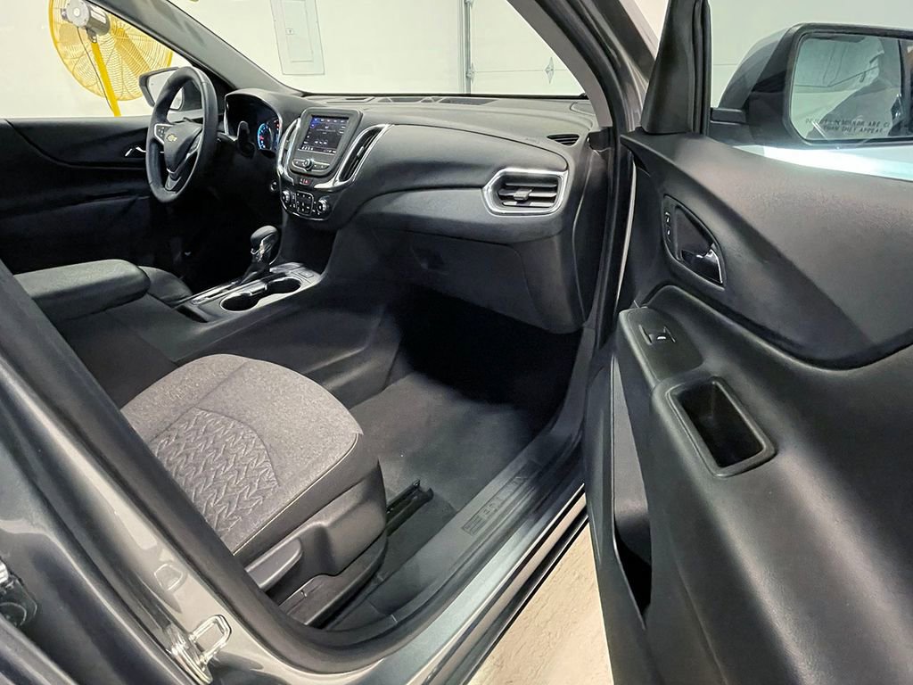 Used 2023 Chevrolet Equinox LT image 25