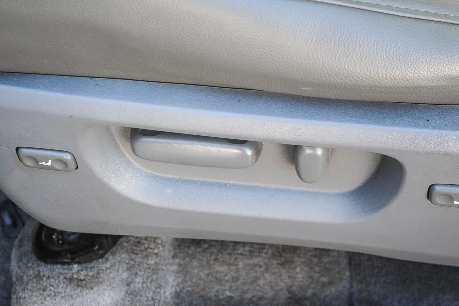 Used 2008 Toyota Sequoia Limited RWD image 27