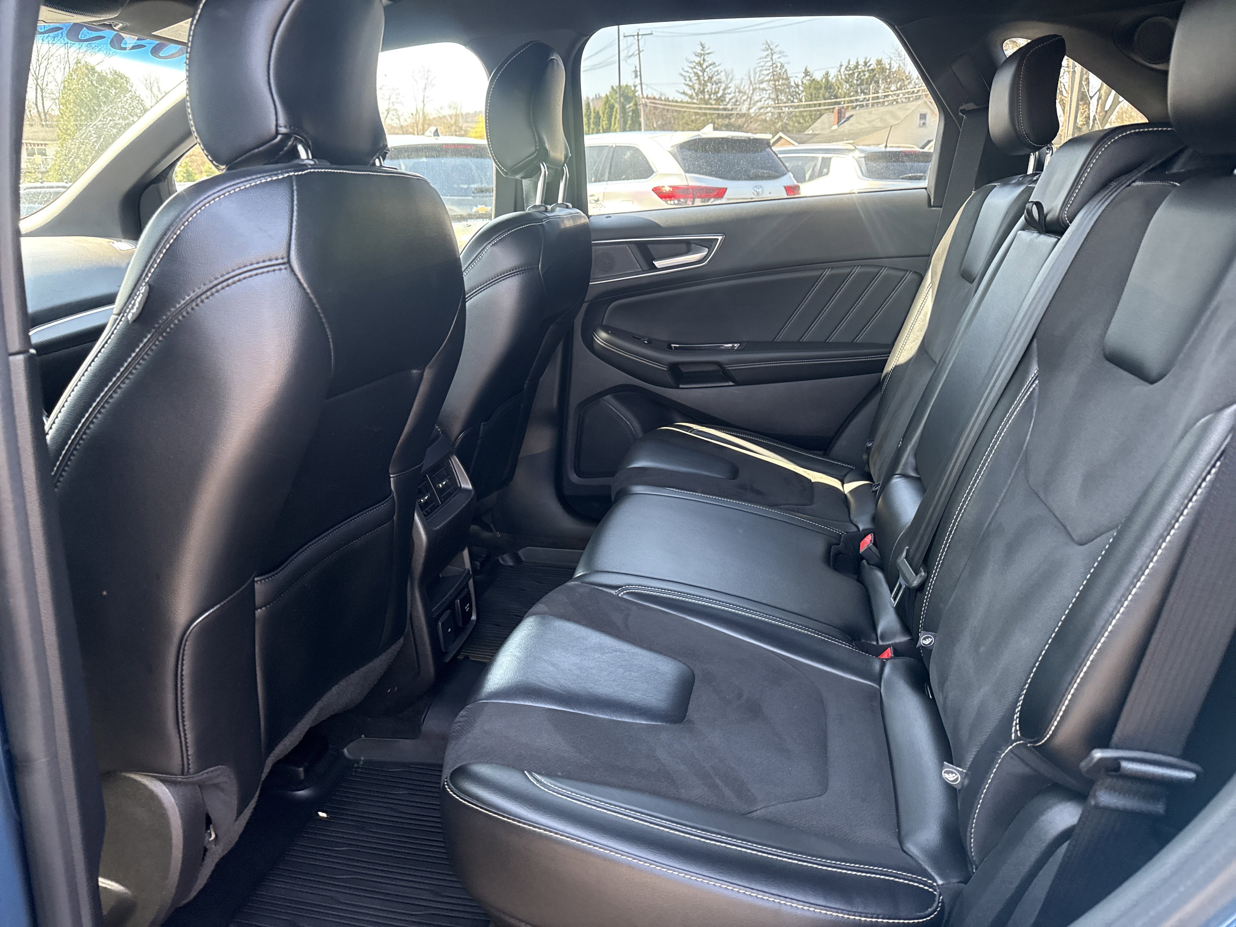 Used 2019 Ford Edge ST w/ Convenience Package AWD/4WD image 12