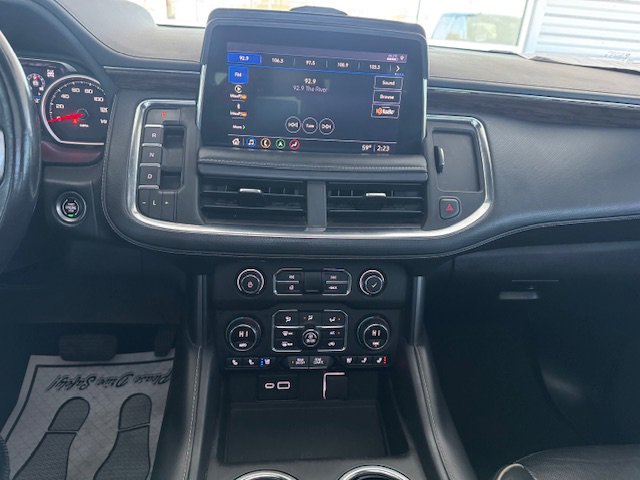 Used 2021 Chevrolet Suburban Premier w/ Premium Package image 14