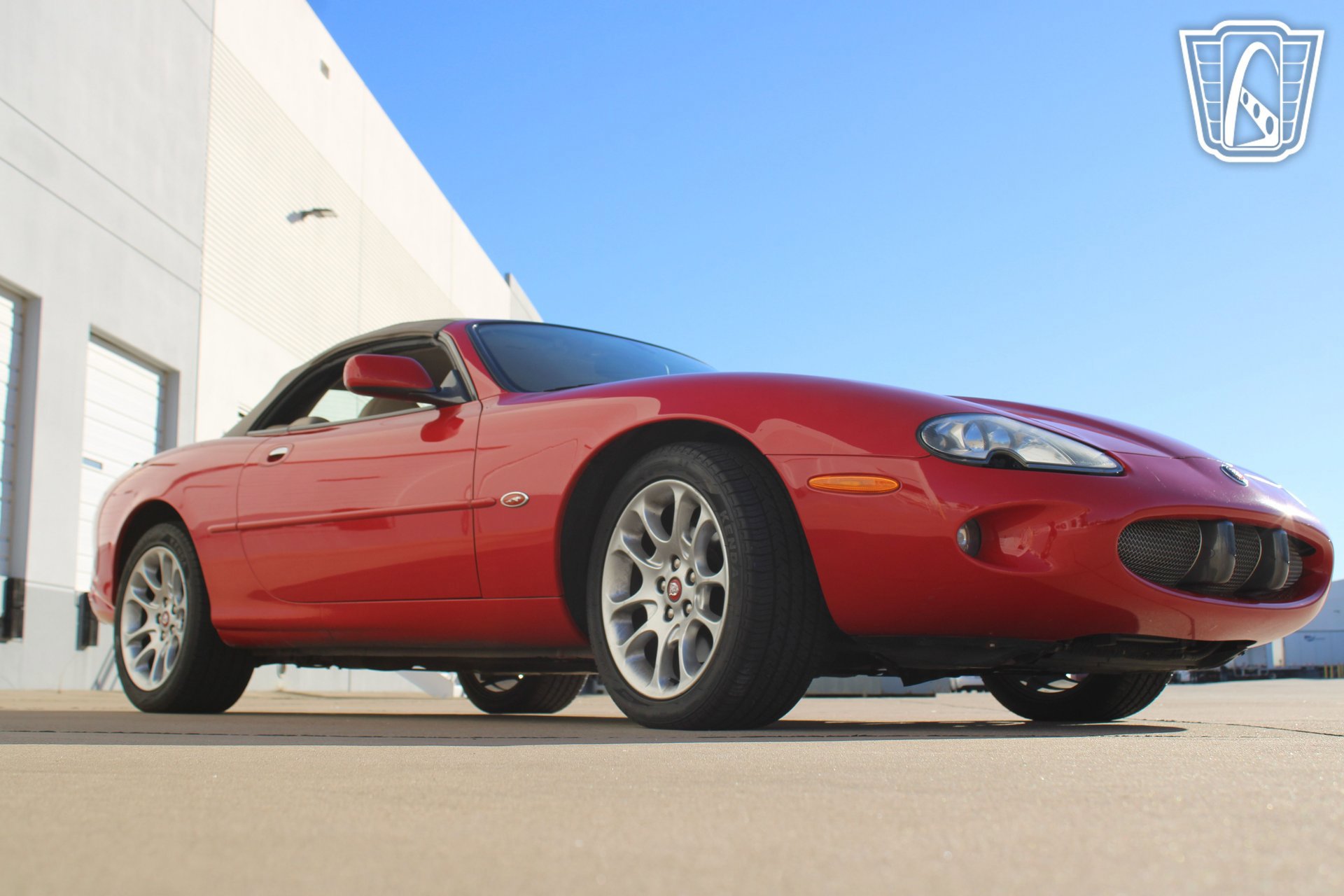 Used 2000 Jaguar XK8 Convertible image 23