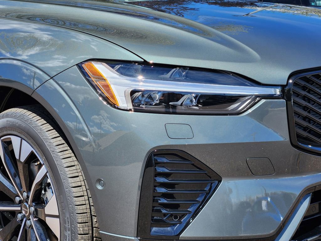 New 2026 Volvo XC60 B5 Plus w/ Protection Package Premier image 28