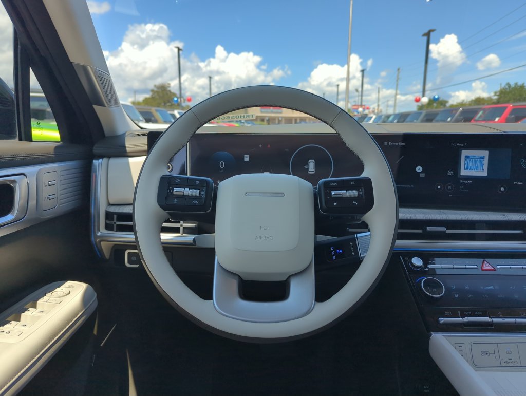 Used 2024 Hyundai Santa Fe Calligraphy FWD image 16