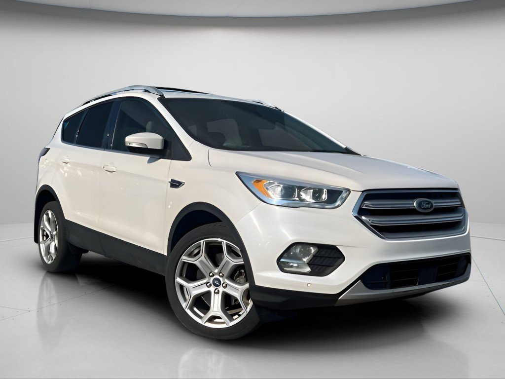 Used 2018 Ford Escape Titanium w/ Ford Safe & Smart Package AWD/4WD image 2