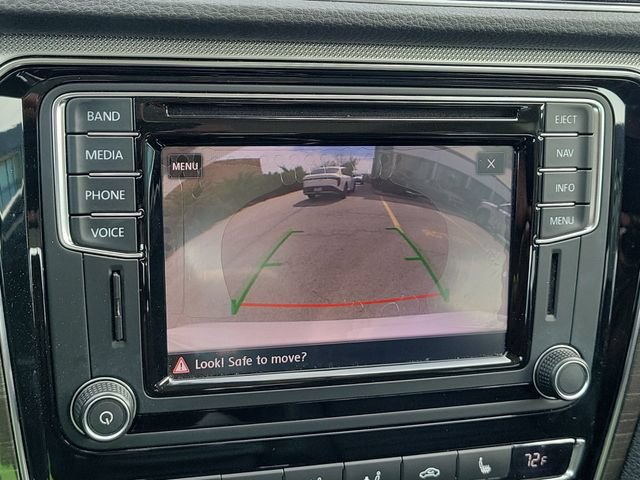 Used 2017 Volkswagen Passat 1.8T SEL Premium FWD image 28