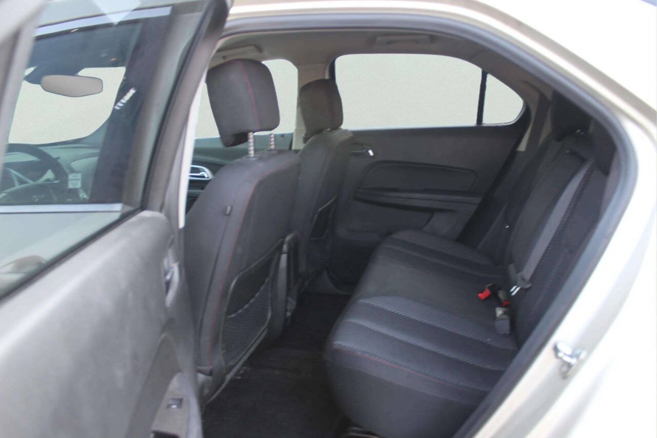 Used 2015 Chevrolet Equinox LT w/ Driver Convenience Package FWD image 6