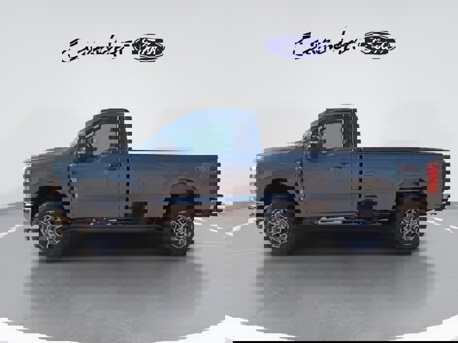 New 2025 Ford F350 XLT w/ FX4 Off-Road Package image 19