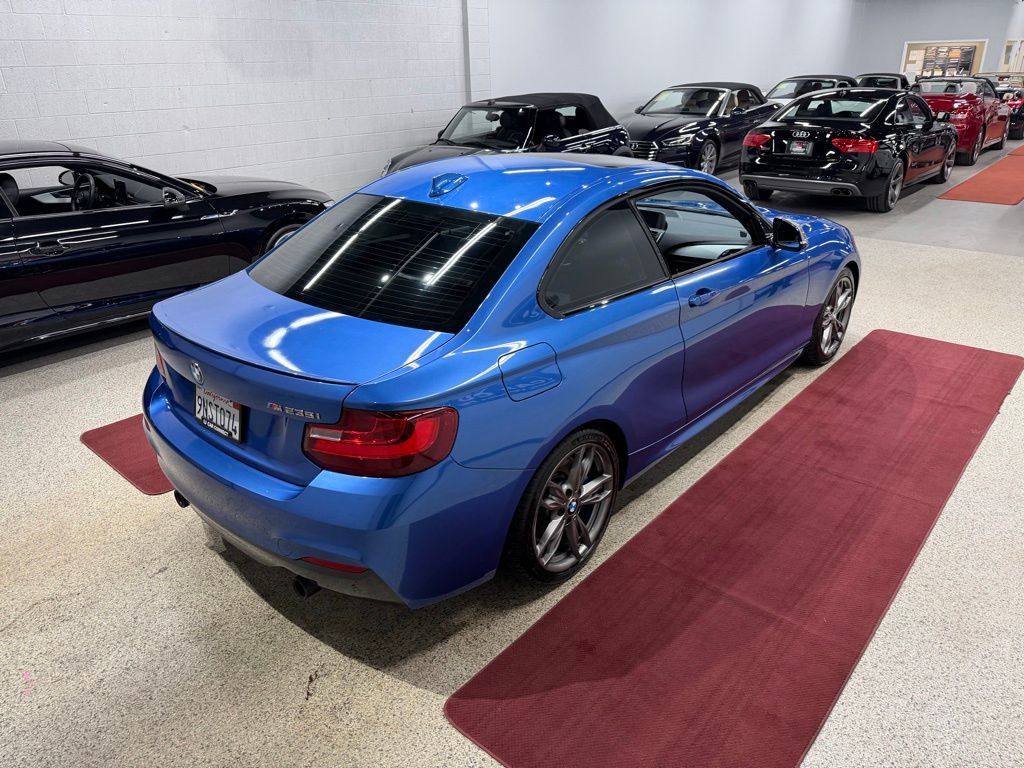 Used 2016 BMW M235i Coupe image 12