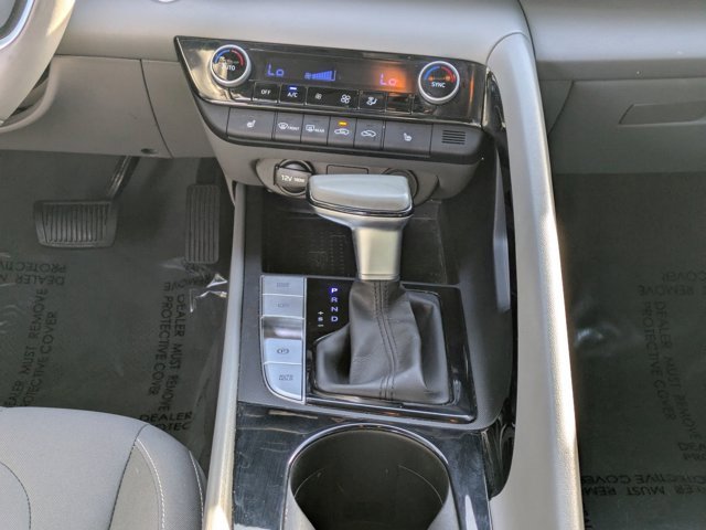Used 2022 Hyundai Elantra SEL w/ Convenience + Premium Package image 15
