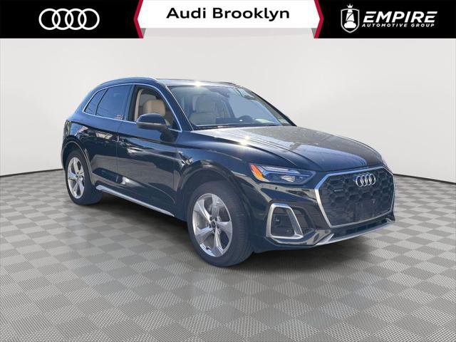 Used 2023 Audi Q5 2.0T Premium Plus w/ Premium Plus Package AWD/4WD image 1