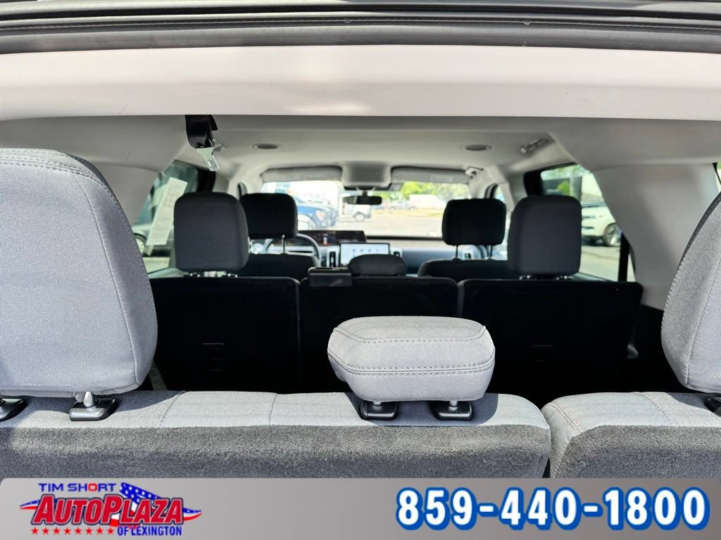 Used 2025 Ford Expedition Active AWD/4WD image 34