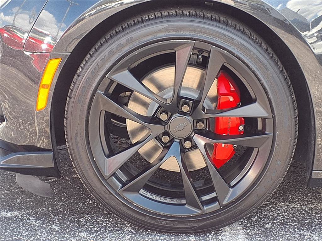 Certified 2024 Chevrolet Camaro LT image 27