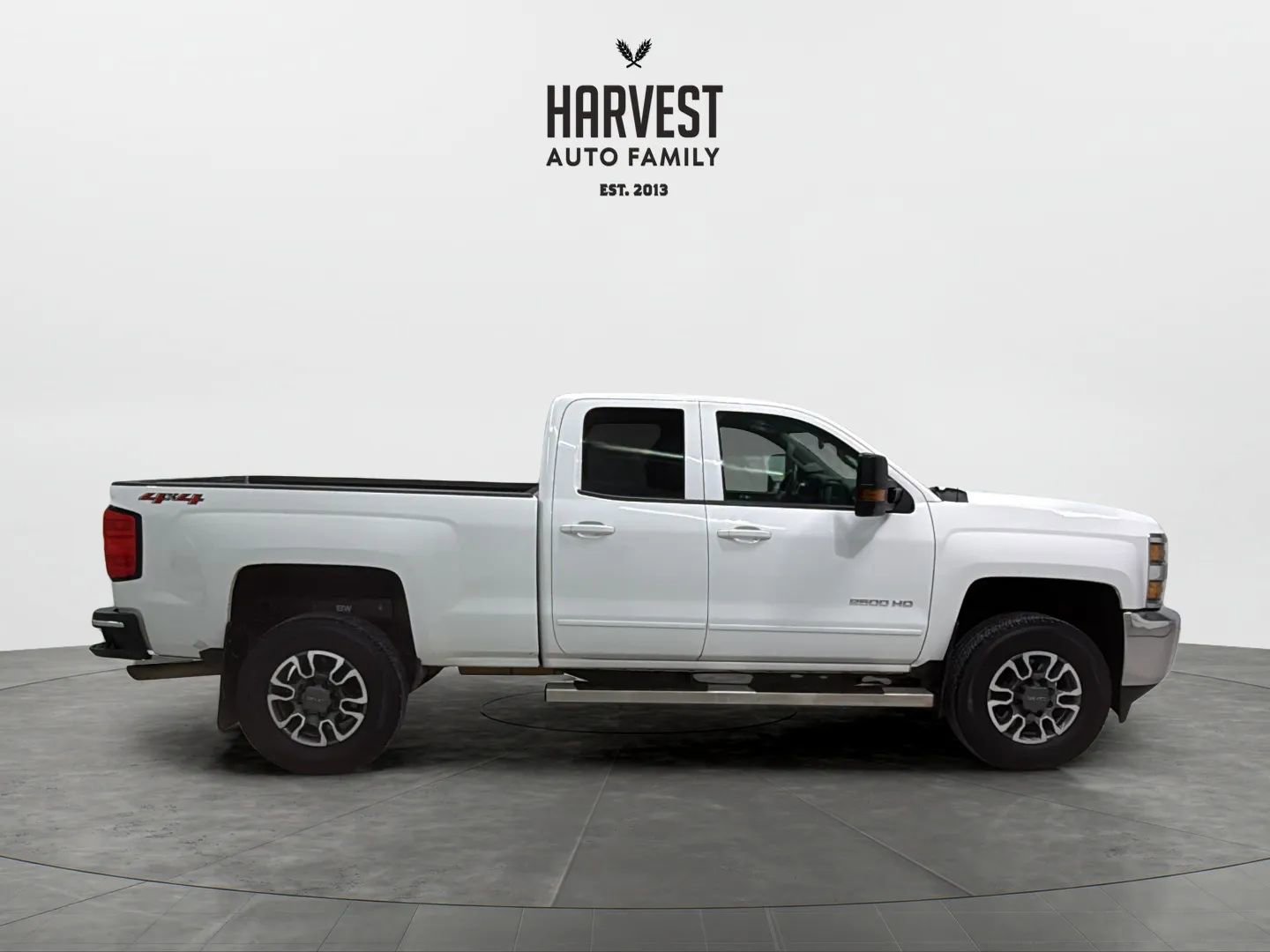 Used 2018 Chevrolet Silverado 2500 LT AWD/4WD image 8